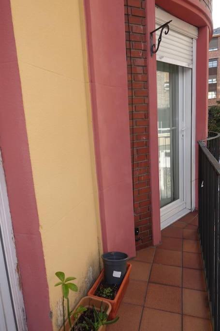 Antolin Yellow Door Ponferrada Exterior foto